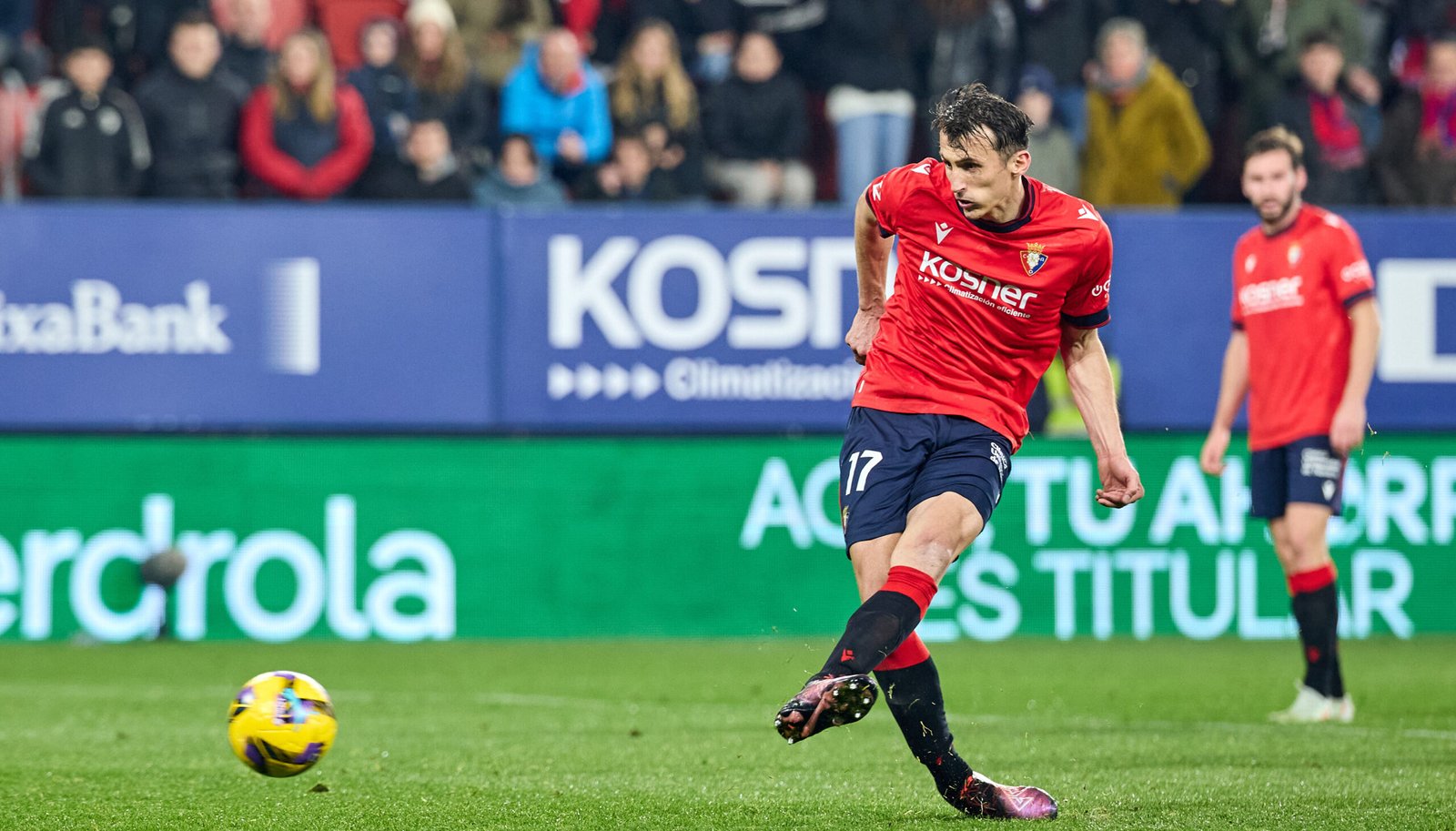 Osasuna empata 3-3 contra Valencia con Budimir haciendo historia