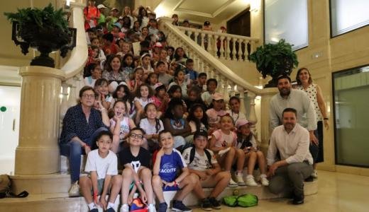 Alumnos de Huertas Mayores visitan el Ayuntamiento de Tudela